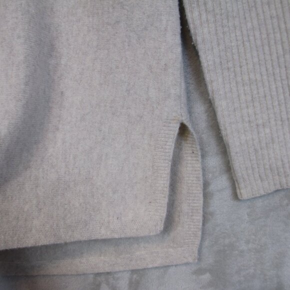 Saks Fifth Avenue Merino Wool Blend Turtleneck Sweater Womens Beige Knit S - Picture 5 of 10